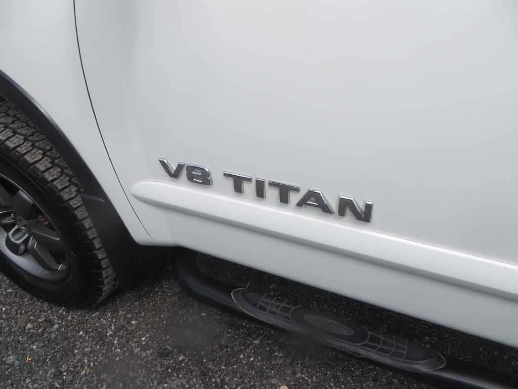 Photo 12 of this NISSAN TITAN