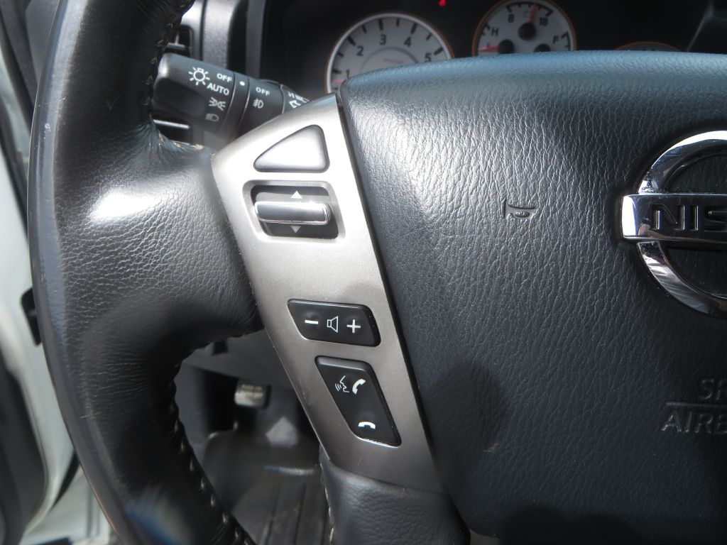 Photo 18 of this NISSAN TITAN