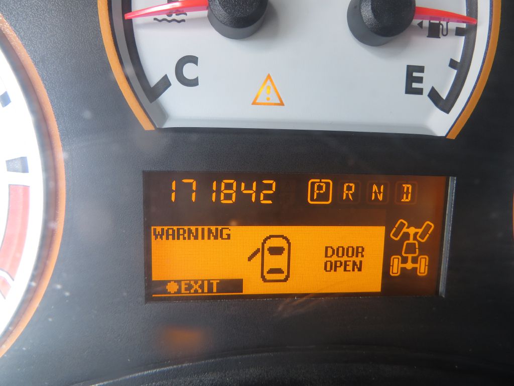 Photo 21 of this NISSAN TITAN