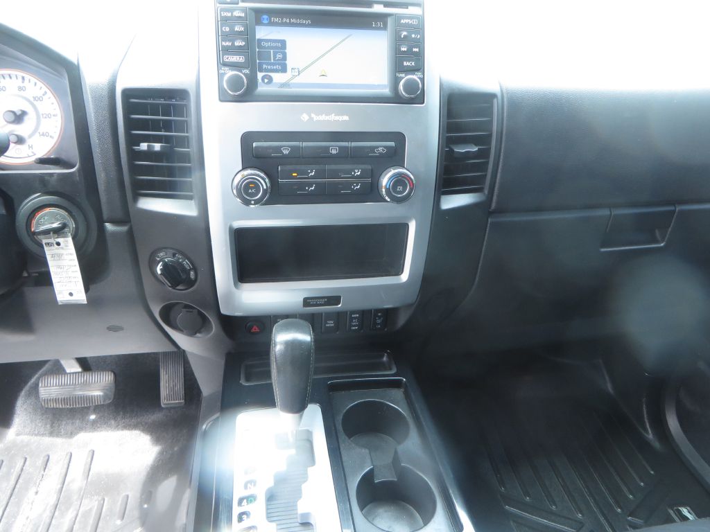 Photo 22 of this NISSAN TITAN