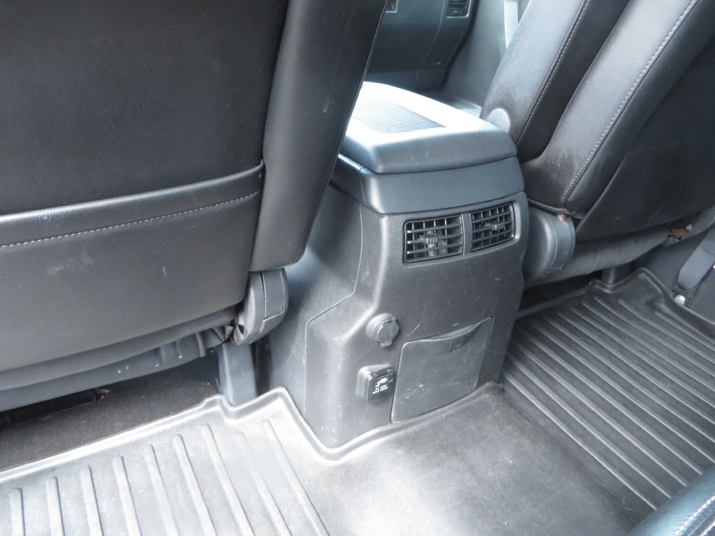 Photo 28 of this NISSAN TITAN