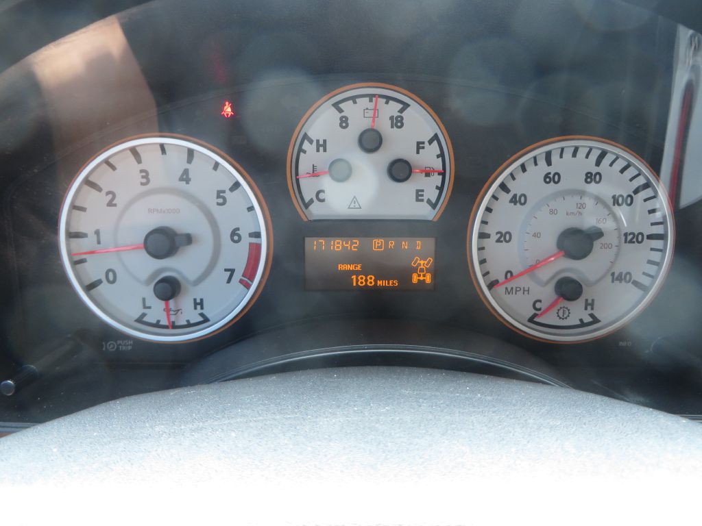Photo 20 of this NISSAN TITAN