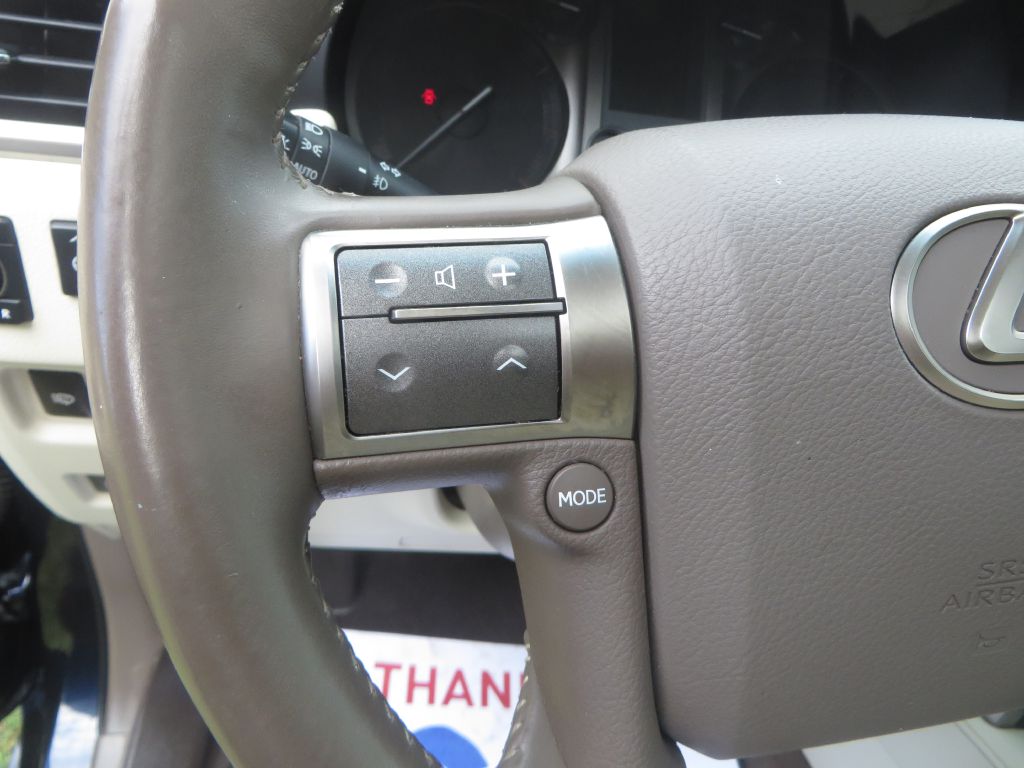 Photo 17 of this LEXUS GX460