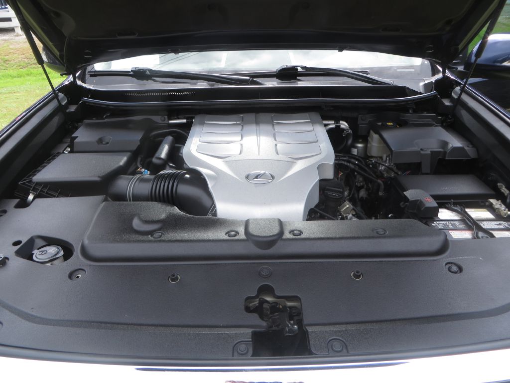 Photo 34 of this LEXUS GX460