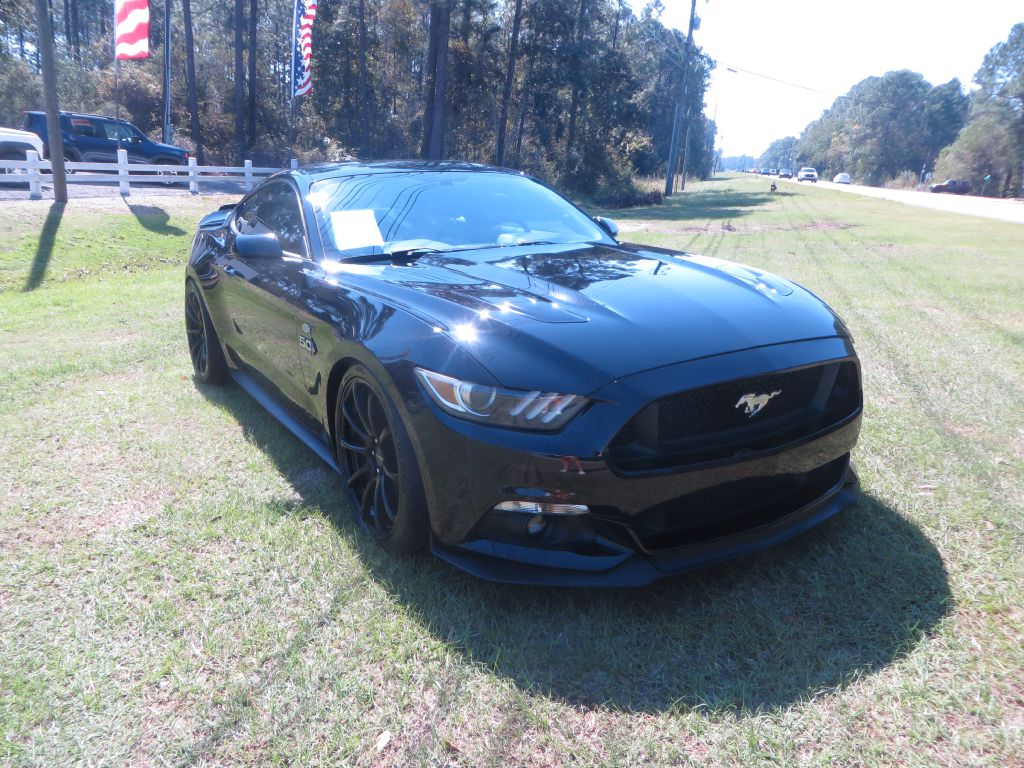 Photo 4 of this FORD MUSTANG
