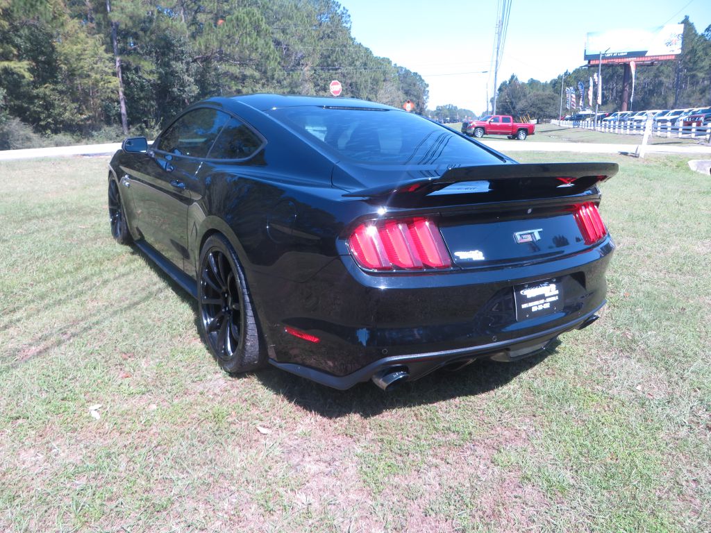 Photo 8 of this FORD MUSTANG