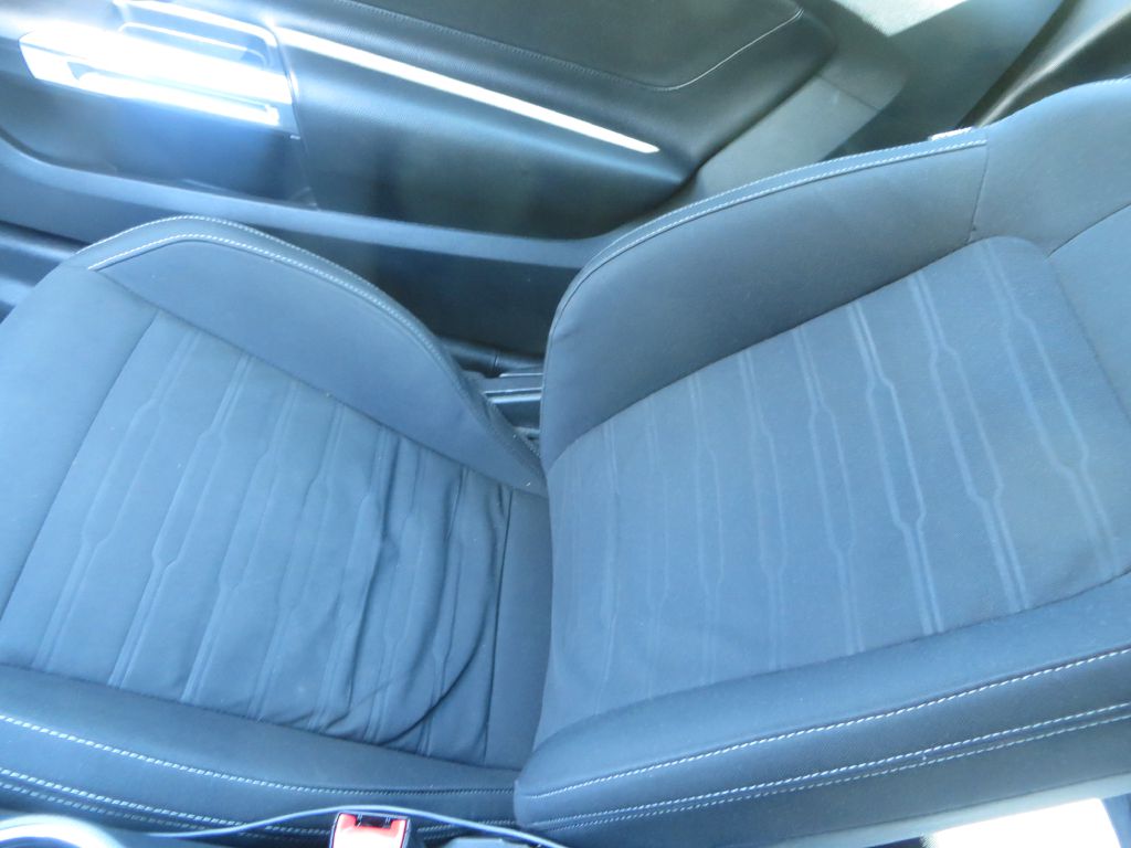 Photo 18 of this FORD MUSTANG