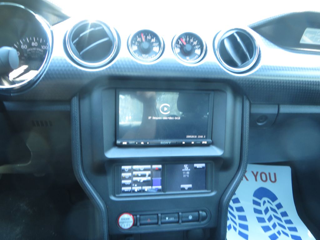 Photo 19 of this FORD MUSTANG