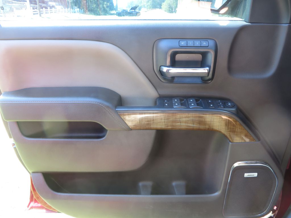 Photo 22 of this GMC SIERRA
