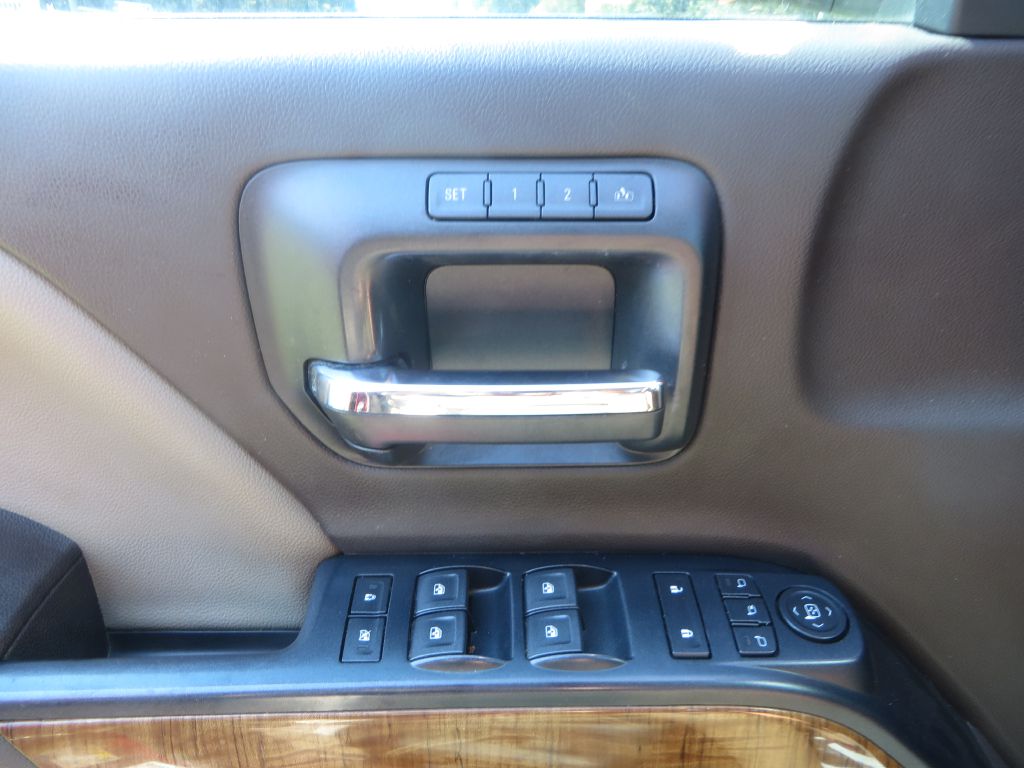Photo 23 of this GMC SIERRA
