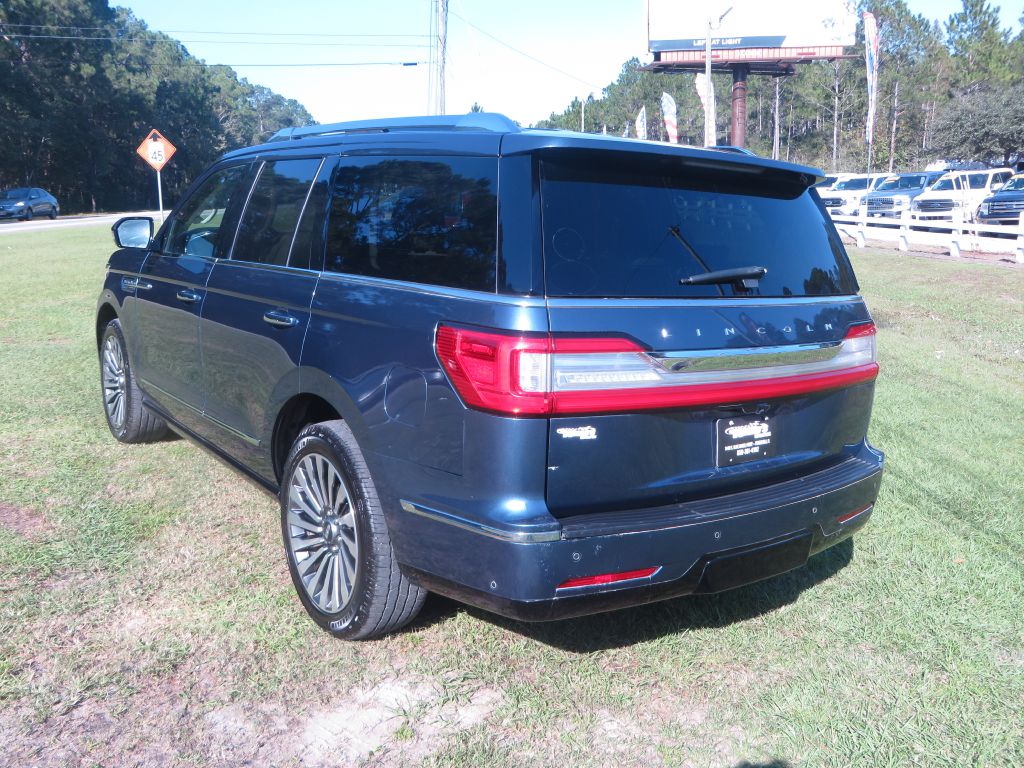 Photo 8 of this LINCOLN NAVIGATOR