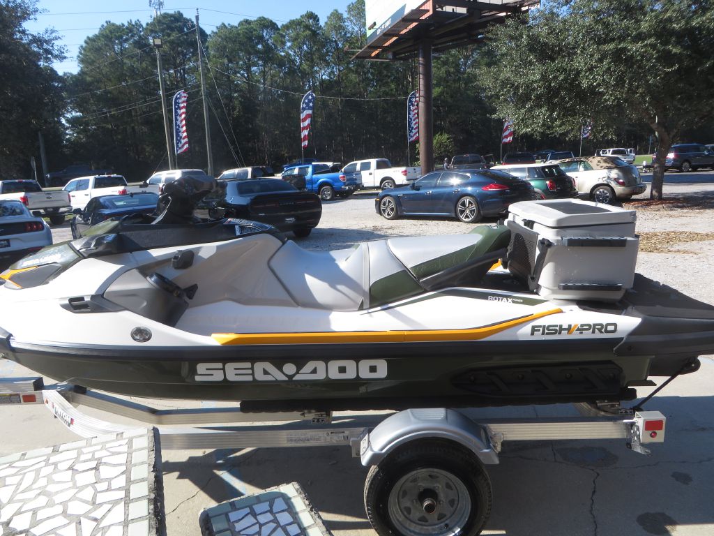 Photo 3 of this SEADOO FISHPRO
