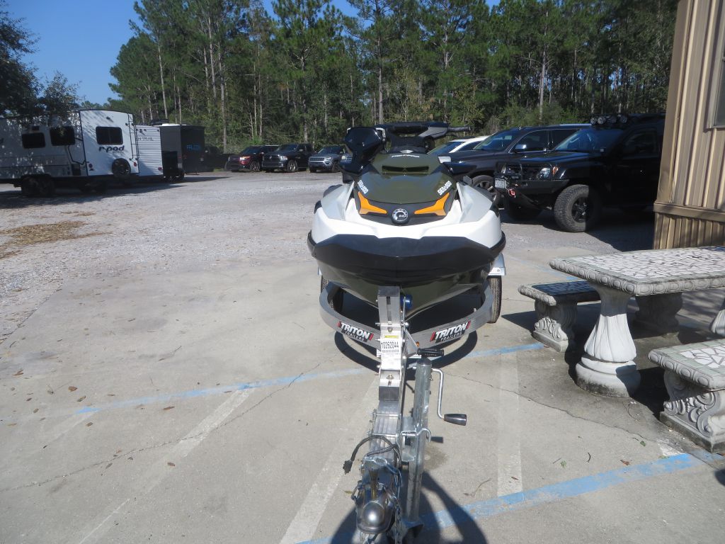 Photo 4 of this SEADOO FISHPRO