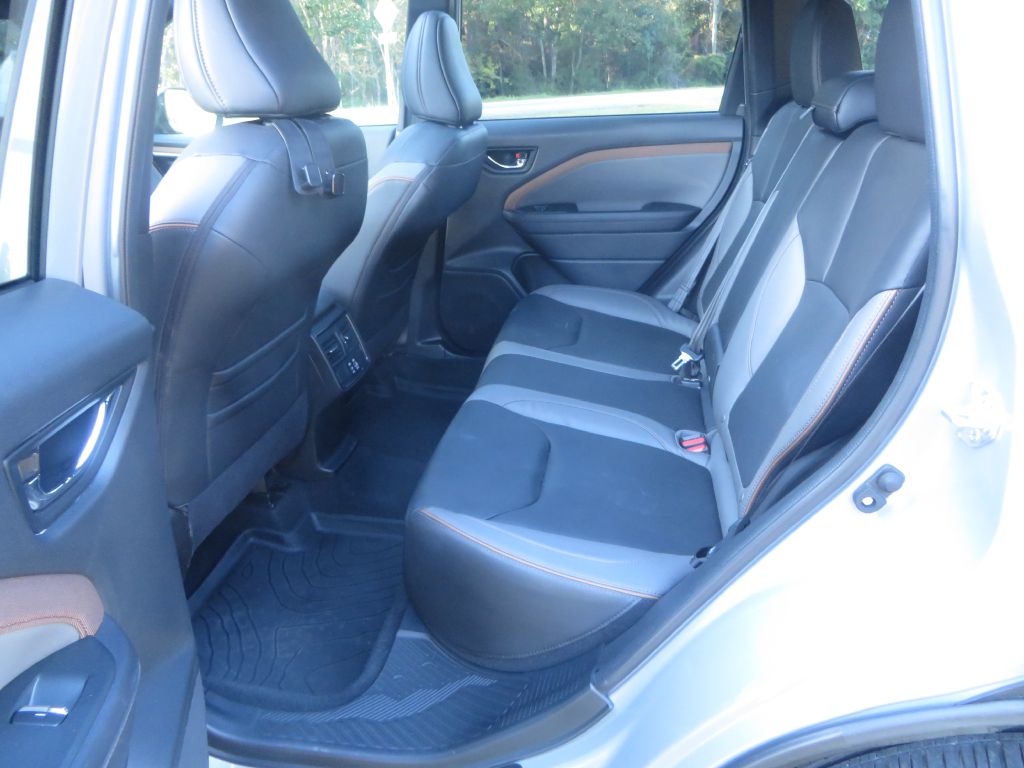 Photo 27 of this SUBARU FORESTER