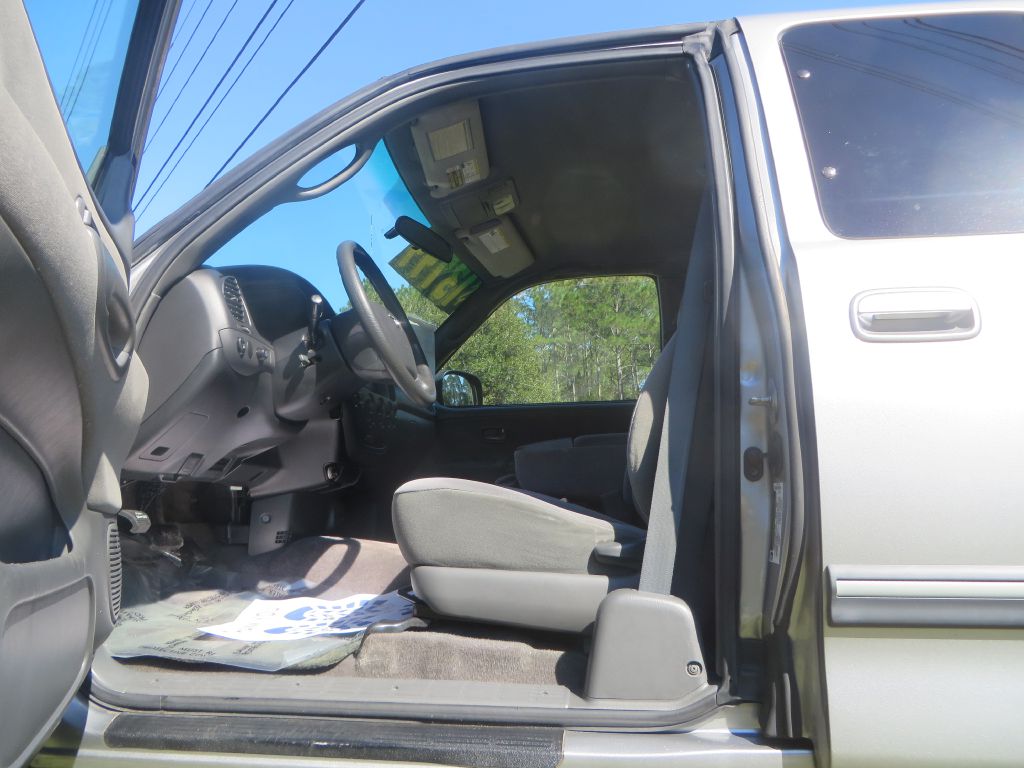 Photo 12 of this TOYOTA TUNDRA