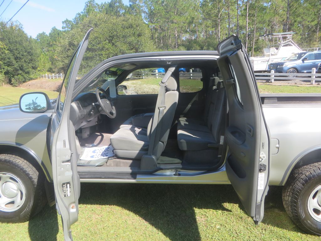 Photo 13 of this TOYOTA TUNDRA