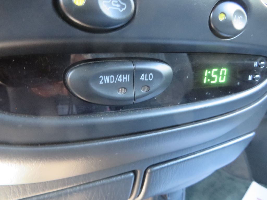 Photo 19 of this TOYOTA TUNDRA