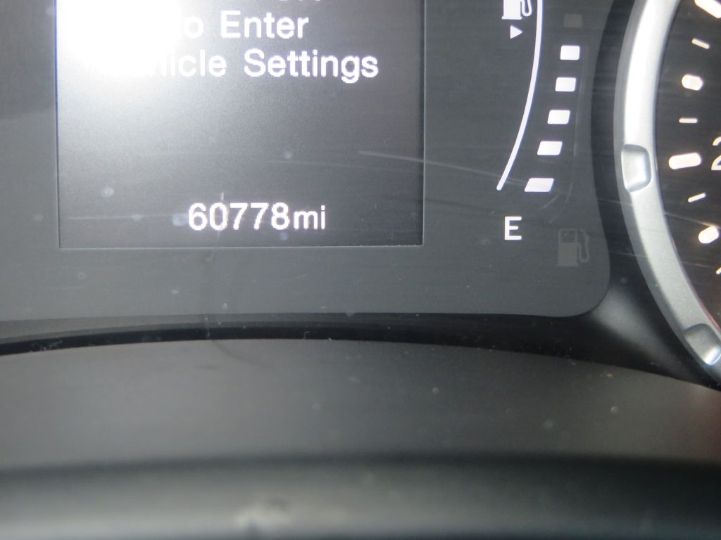 Photo 14 of this JEEP RENEGADE