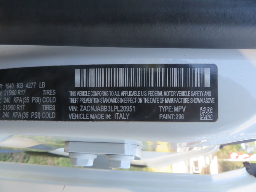 Photo 25 of this JEEP RENEGADE