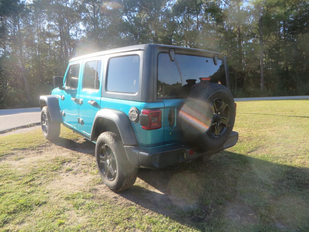 Photo 8 of this JEEP WRANGLER UNLIMI