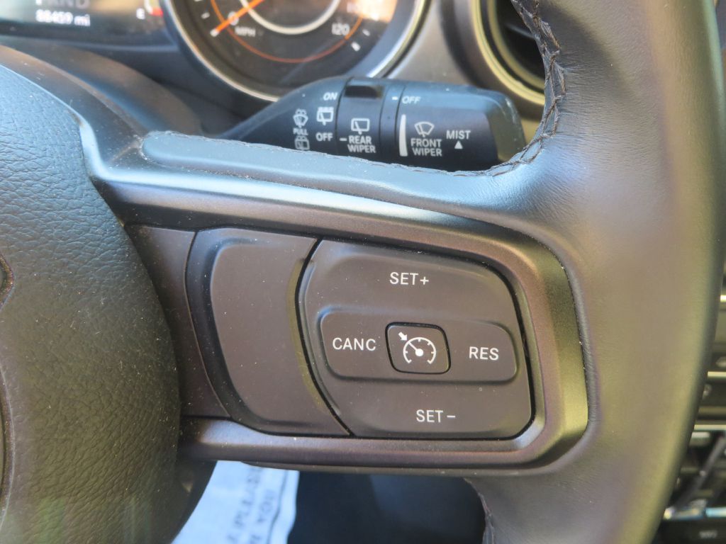 Photo 15 of this JEEP WRANGLER UNLIMI