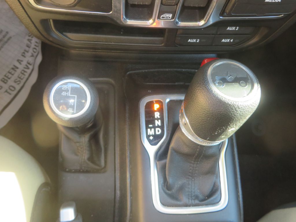 Photo 19 of this JEEP WRANGLER UNLIMI