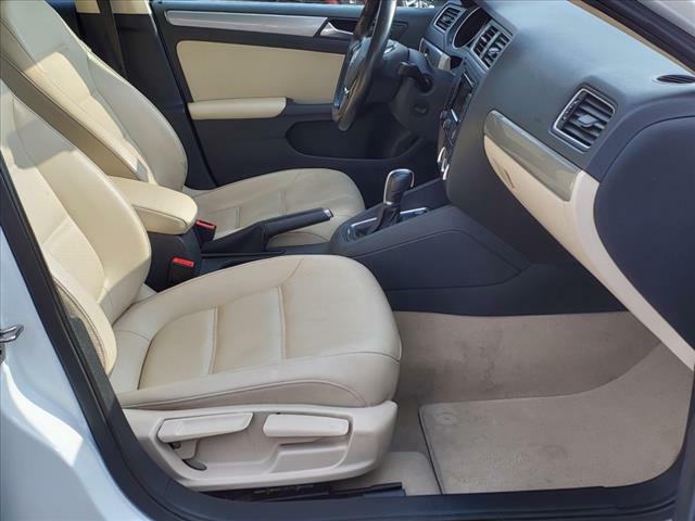VOLKSWAGEN JETTA 2015 VOLKSWAGEN JETTA 3VWD07AJ4FM402916