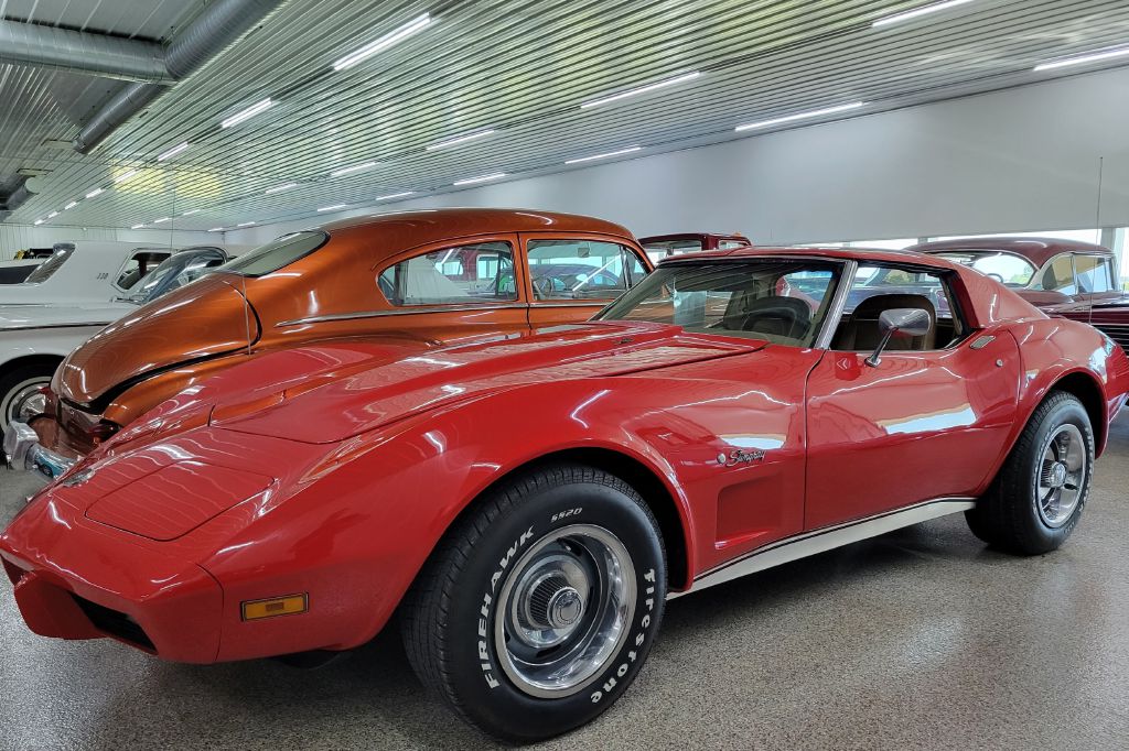 1975 CHEVROLET CORVETTE 