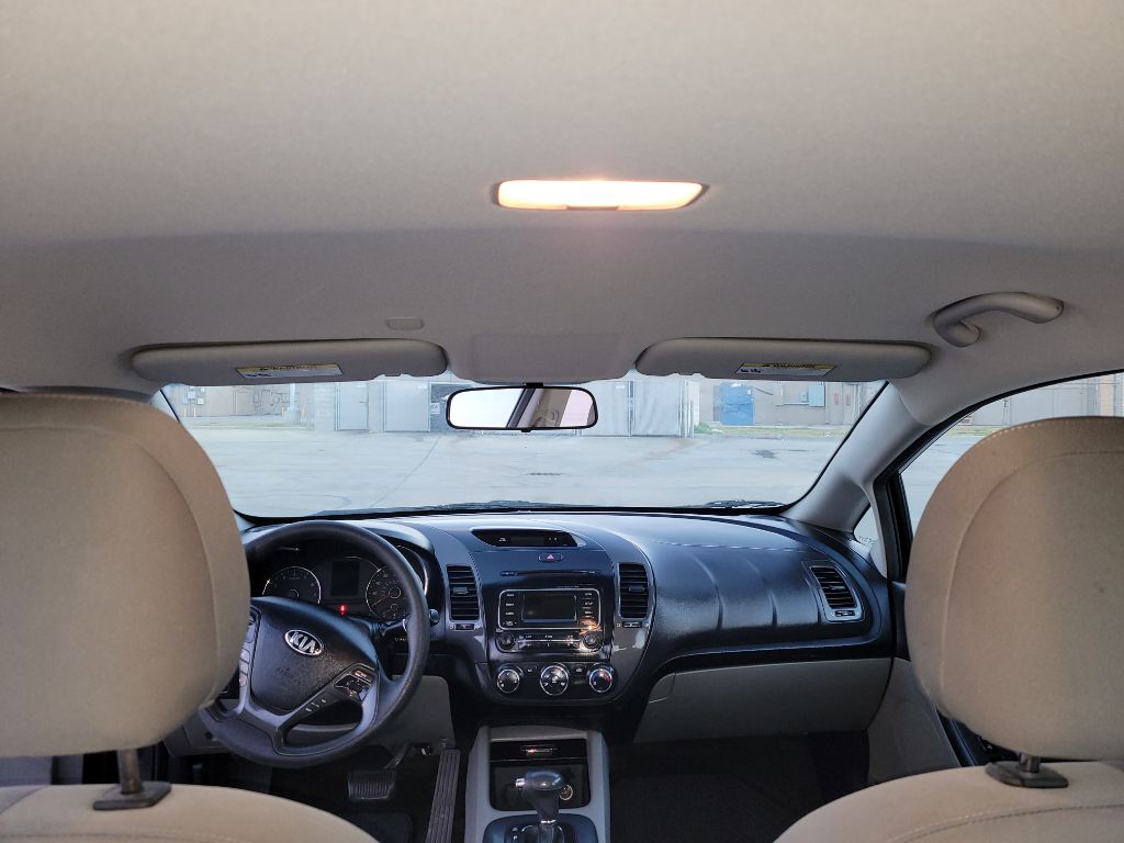Photo 14 of this KIA FORTE