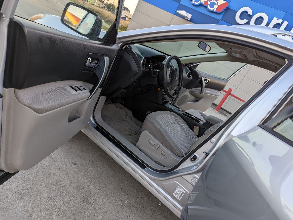 Photo 9 of this NISSAN ROGUE