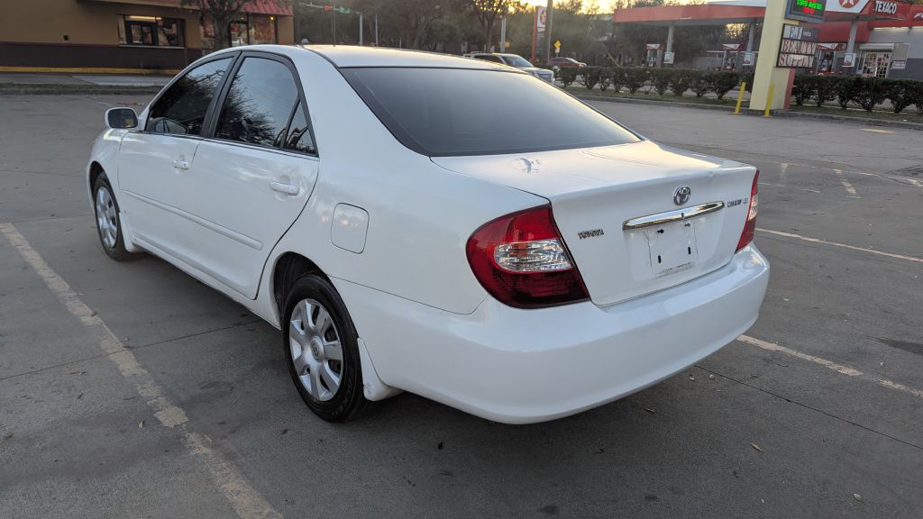 Photo 8 of this TOYOTA CAMRY