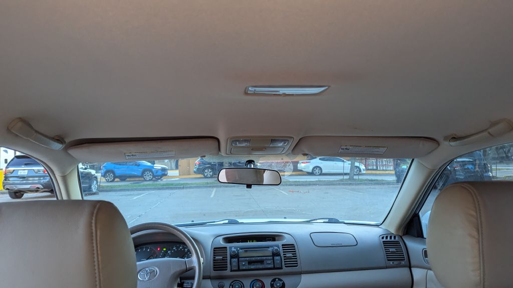 Photo 16 of this TOYOTA CAMRY