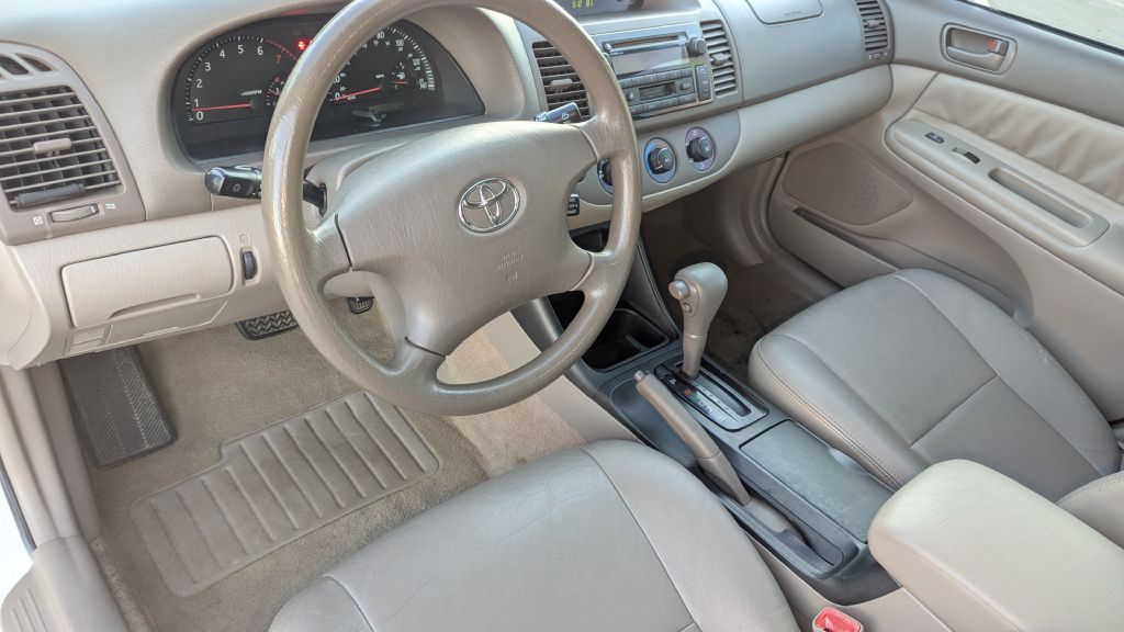 Photo 10 of this TOYOTA CAMRY