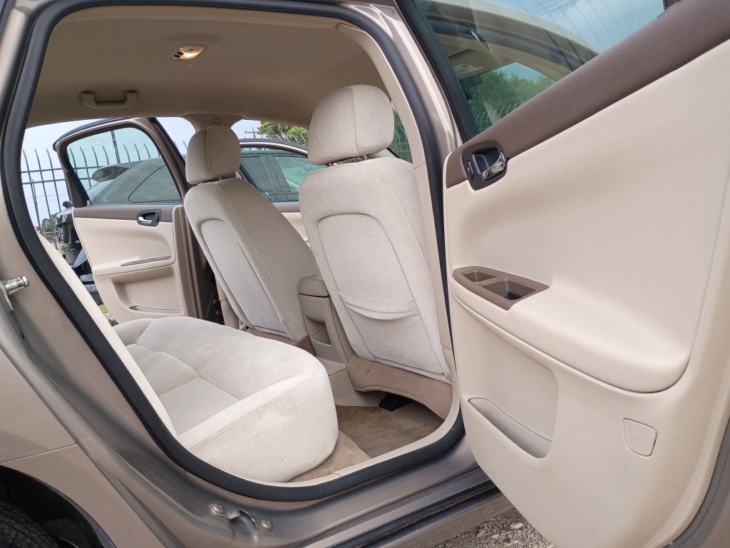 Photo 11 of this CHEVROLET IMPALA
