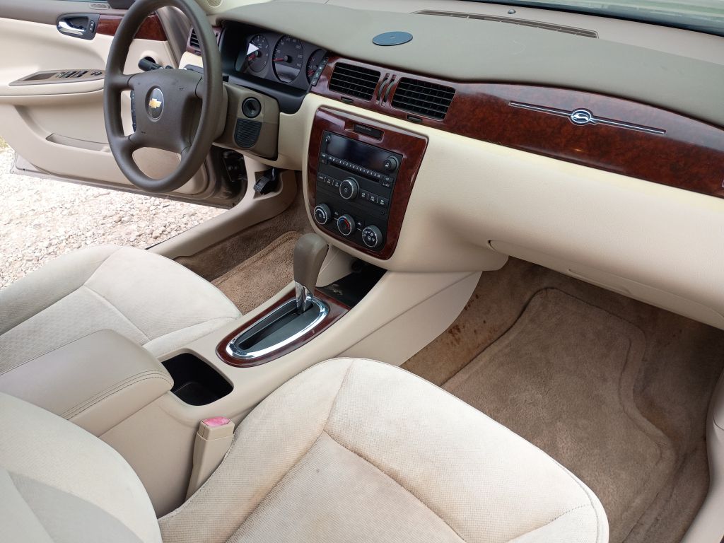 Photo 13 of this CHEVROLET IMPALA