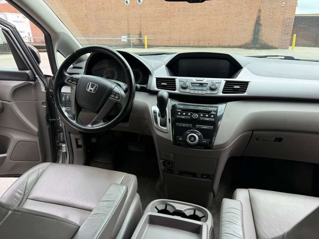 2013 Honda Odyssey #8