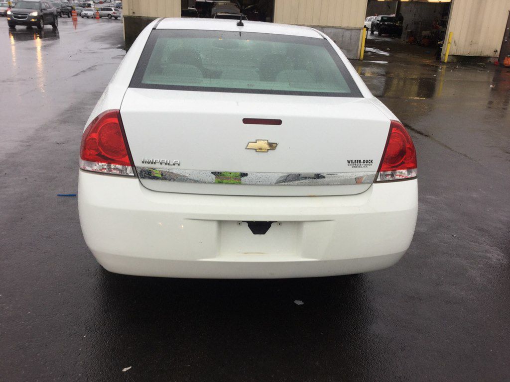 Photo 3 of this CHEVROLET IMPALA