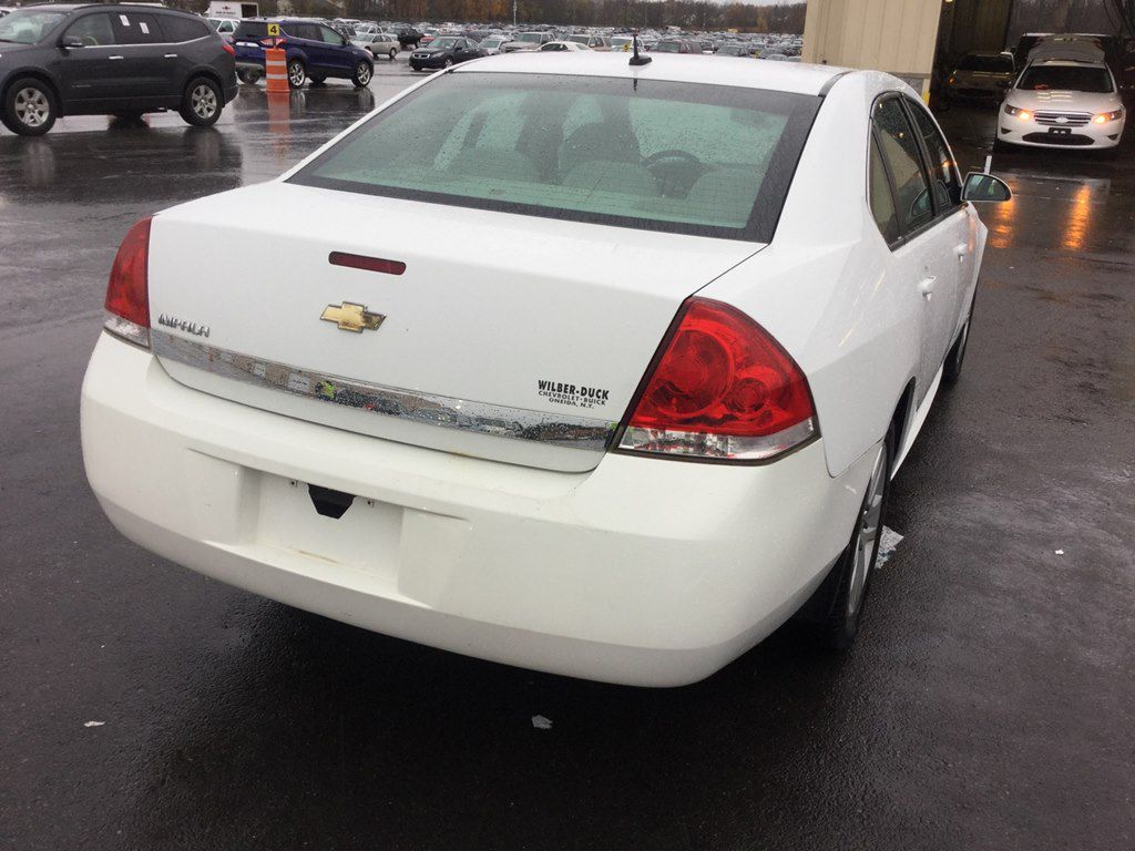 Photo 4 of this CHEVROLET IMPALA