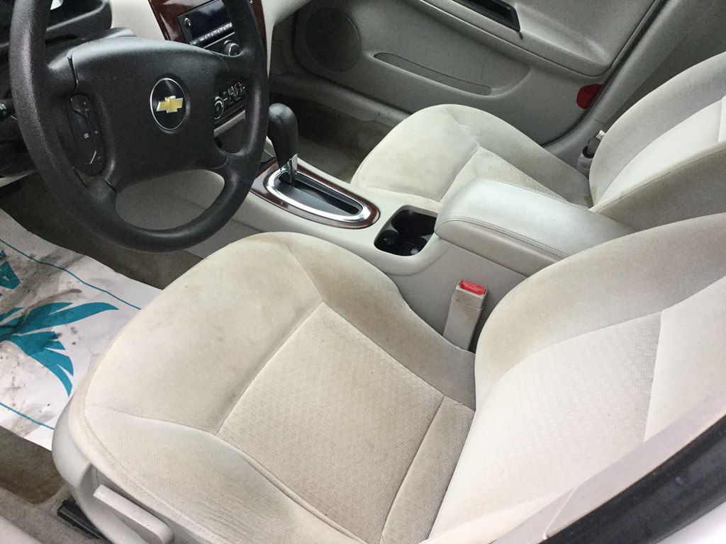 Photo 7 of this CHEVROLET IMPALA