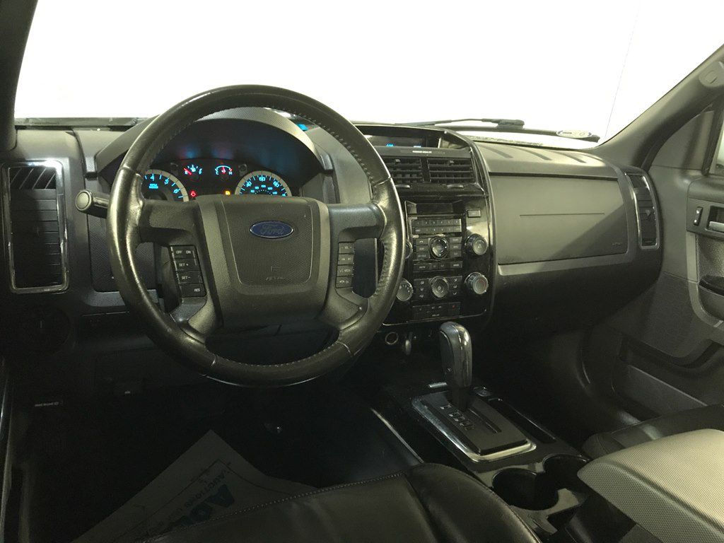 Photo 8 of this FORD SOLD PNP ESCAPE