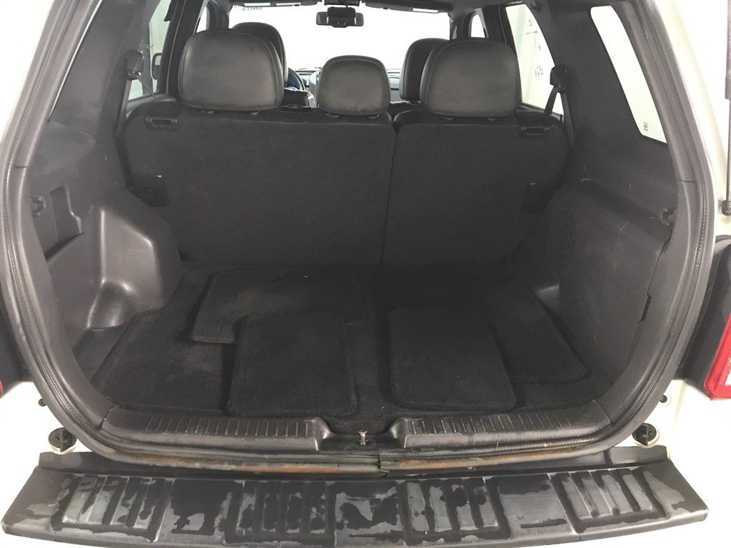Photo 9 of this FORD SOLD PNP ESCAPE