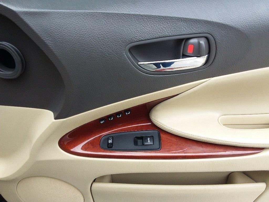 Photo 16 of this LEXUS GS GENERATION 2