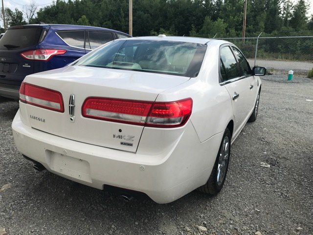 Photo 4 of this LINCOLN MKZ