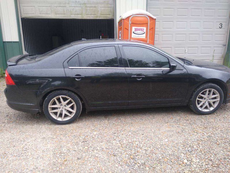 Photo 2 of this FORD SOLD TO BENNIE FUSION