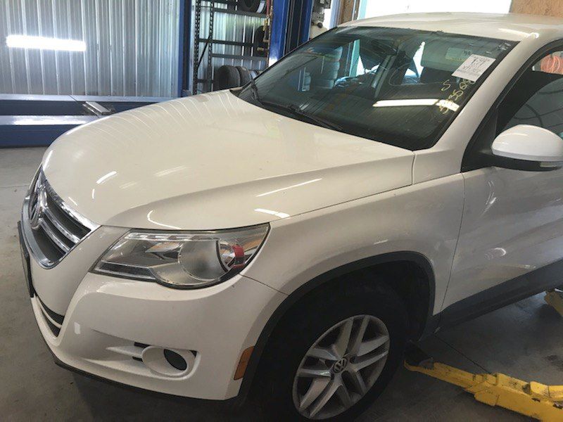 VOLKSWAGEN TIGUAN SOLD 2011 VOLKSWAGEN TIGUAN SOLD WVGAV7AXXBW512953