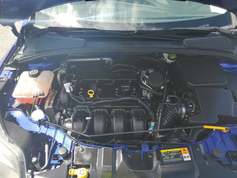 Photo 15 of this FORD FOCUS