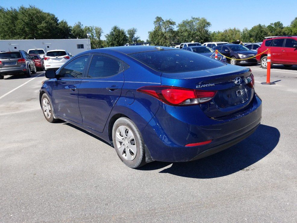 HYUNDAI ELANTRA 2016 HYUNDAI ELANTRA 5NPDH4AE5GH768131