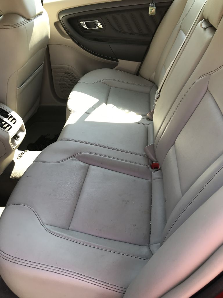 Photo 6 of this FORD TAURUS