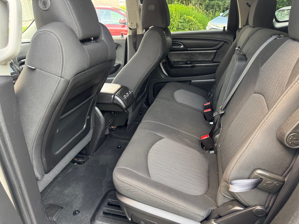 Photo 13 of this CHEVROLET TRAVERSE