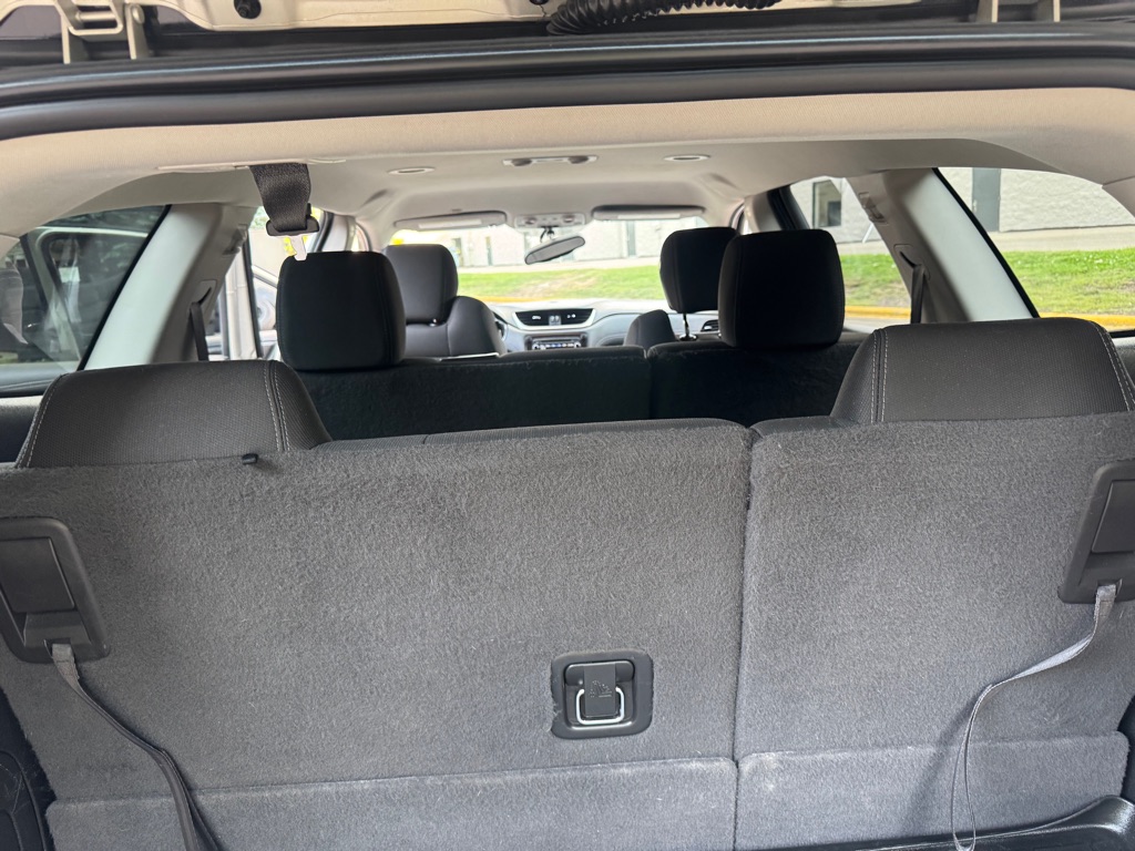 Photo 10 of this CHEVROLET TRAVERSE